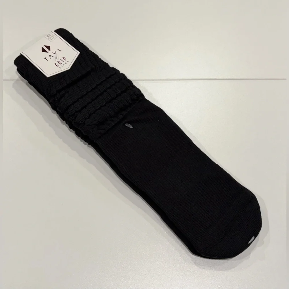 Tavi Stacy Grip Socks Women's Medium Black NWT Leg Warmer Style Y2K Slouch Crew